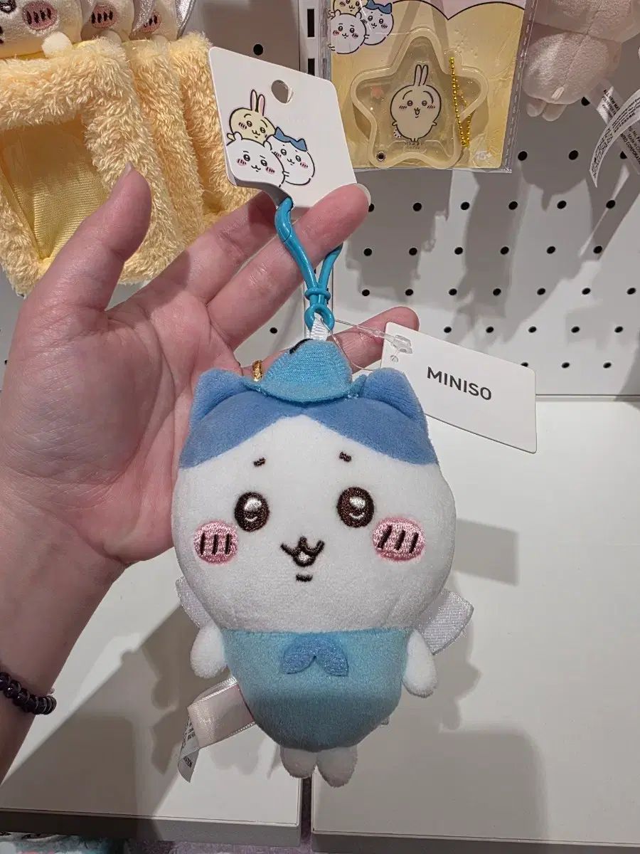 MINISO x ちいかわ フェアリー ハチワレ ぬいぐるみ キーホルダー