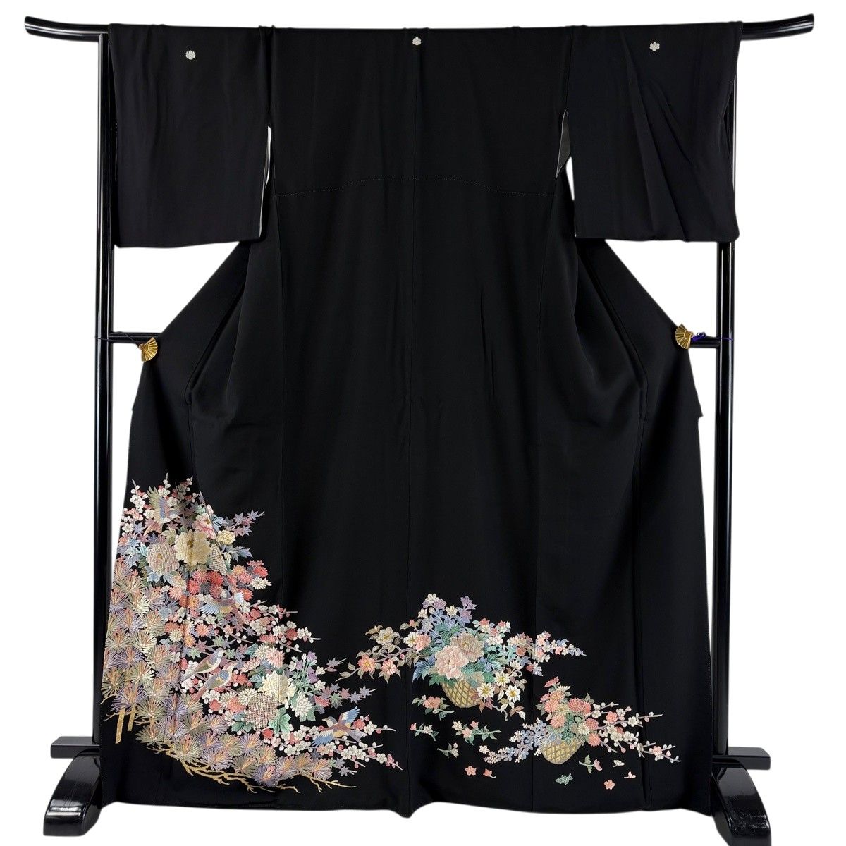 【美品】 黒留袖 身丈169cm 裄丈67.5cm L 袷 草花 鳥 刺繍 金糸 黒 正絹 秀品 【中古】
