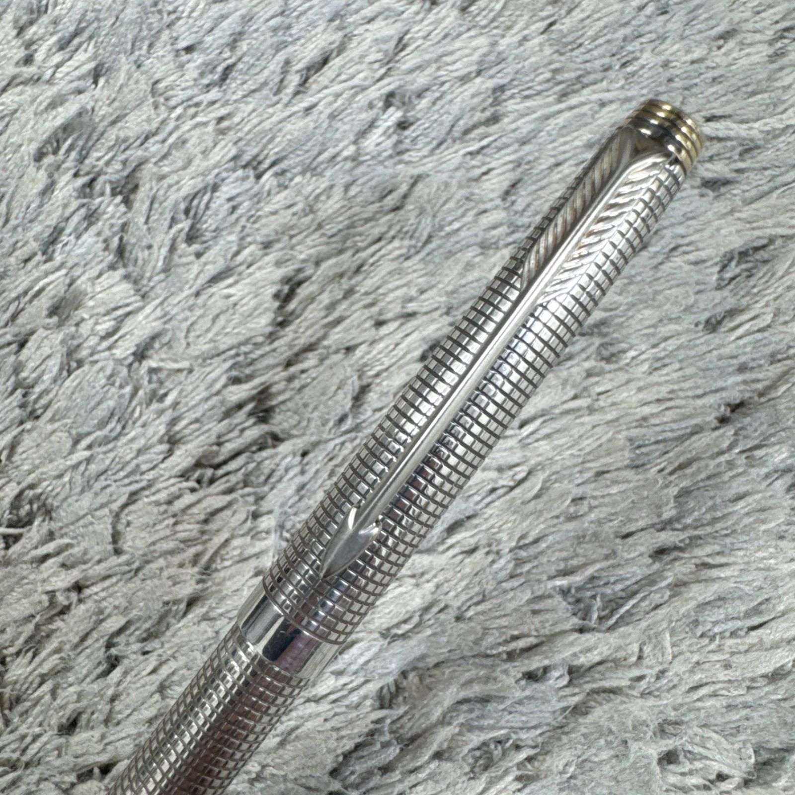 PARKER パーカー STERLING シルバー ノック式 ボールペン 格子 - メルカリ PARKER パーカー STERLING シルバー ノック式 ボールペン 格子 - メルカリ
