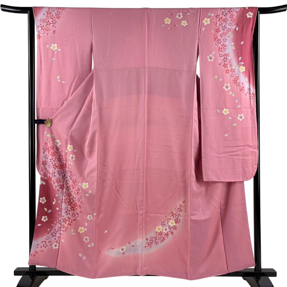 振袖 身丈157.5cm 裄丈64cm M 袷 桜 花びら 箔 金彩 ピンク 正絹 名品 【中古】