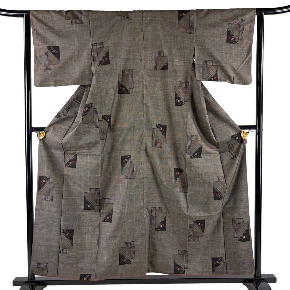 紬 身丈156cm 裄丈63cm S 袷 幾何学模様 焦茶色 正絹 秀品 【中古】