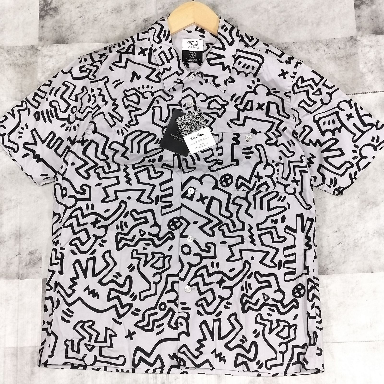 激レア【未使用品】BEAUTY & YOUTH × Keith Haring 総柄 プリント 半袖シャツ えす グレー ブラック ポップアート コラボ 綿100% 完売品 ユナイテッドアローズ