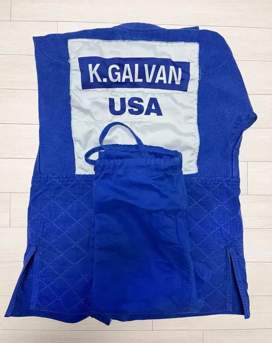 アメリカ選手 柔道着 です。有名な人 です。