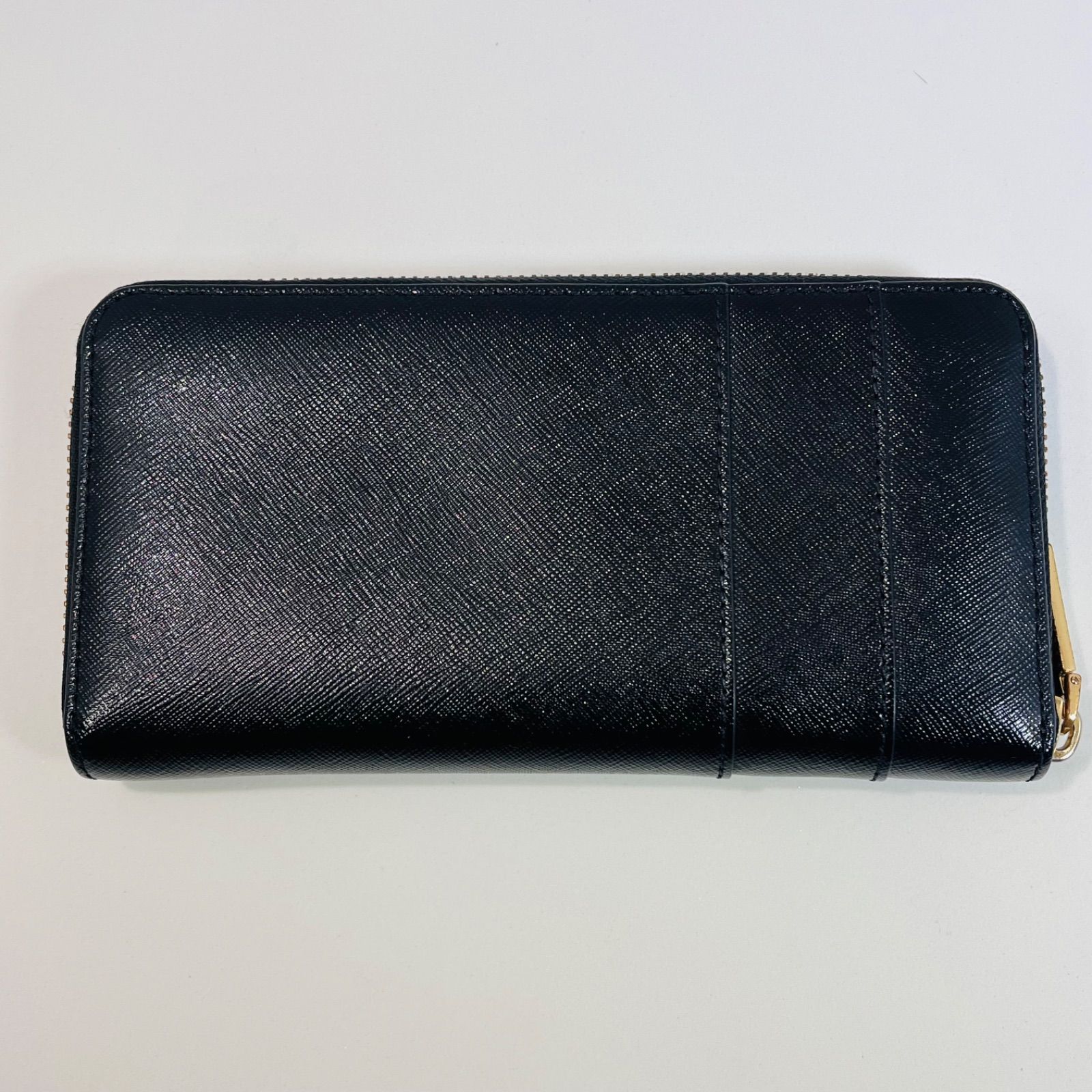 マークジェイコブス 長財布 黒 レザー ゴールド金具 ラウンド
