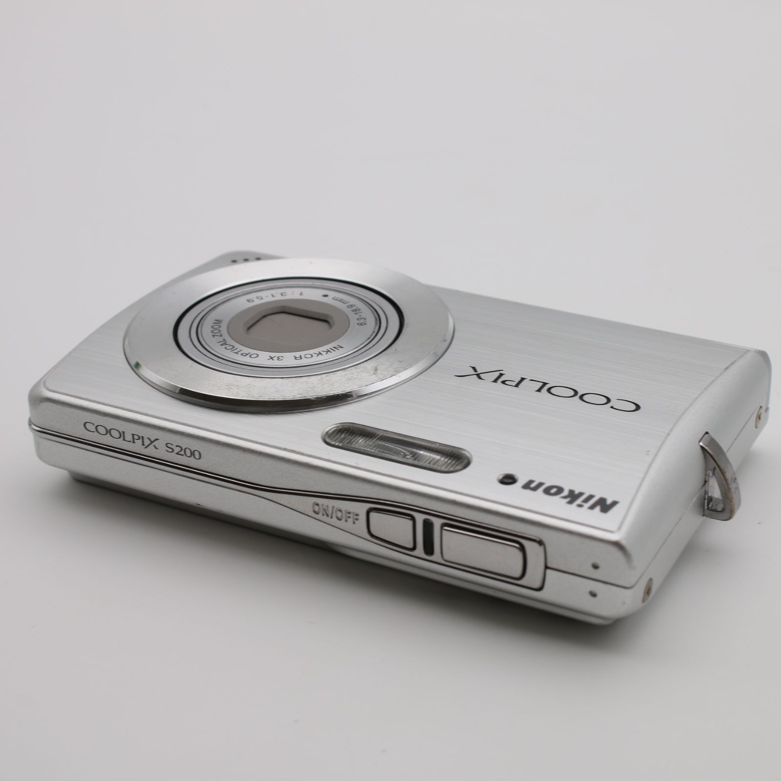 極上品】 Nikon COOLPIX S200 シルバー 710万画素 デジタルカメラ