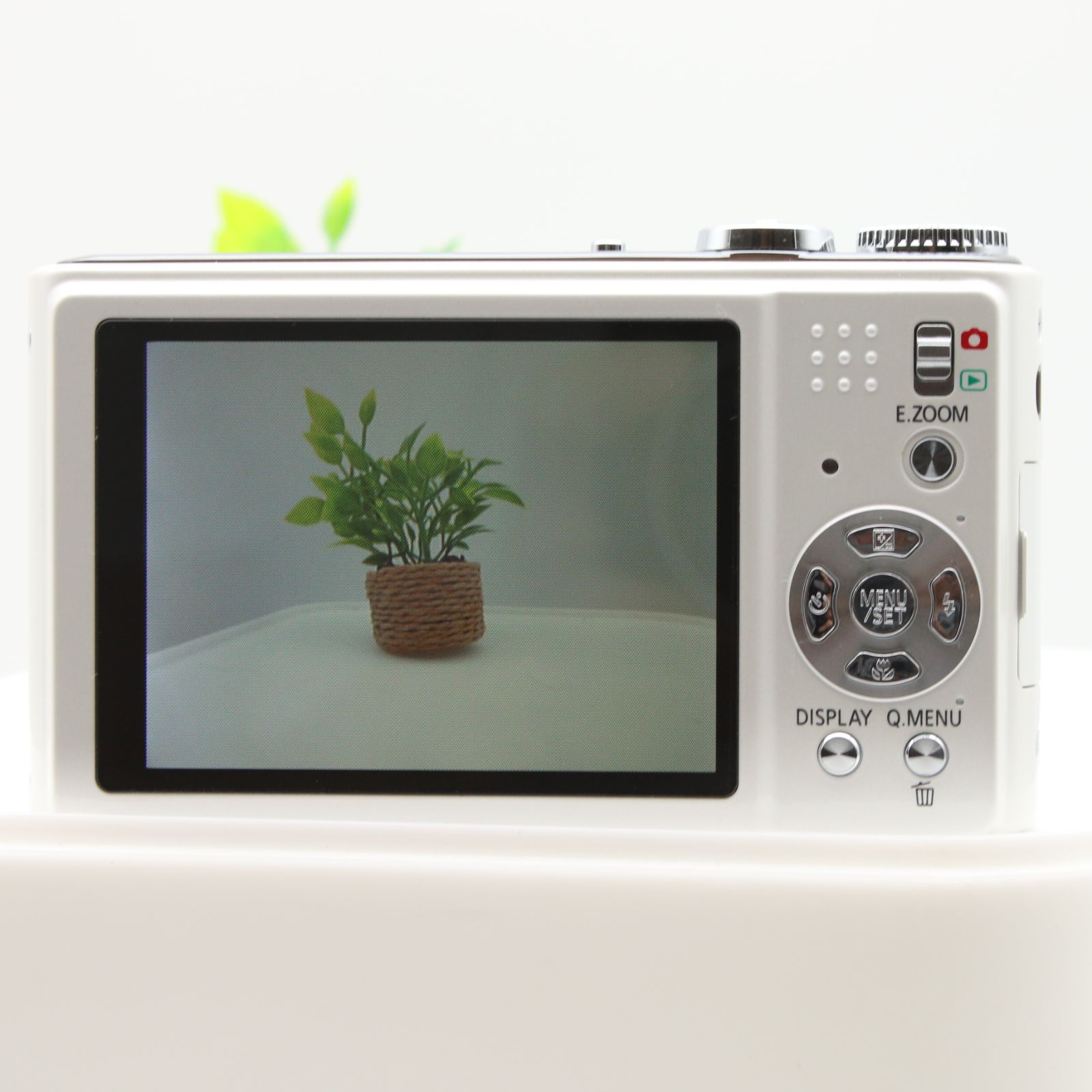 極上品】 Panasonic LUMIX DMC-ZX1 ホワイト デジタルカメラ