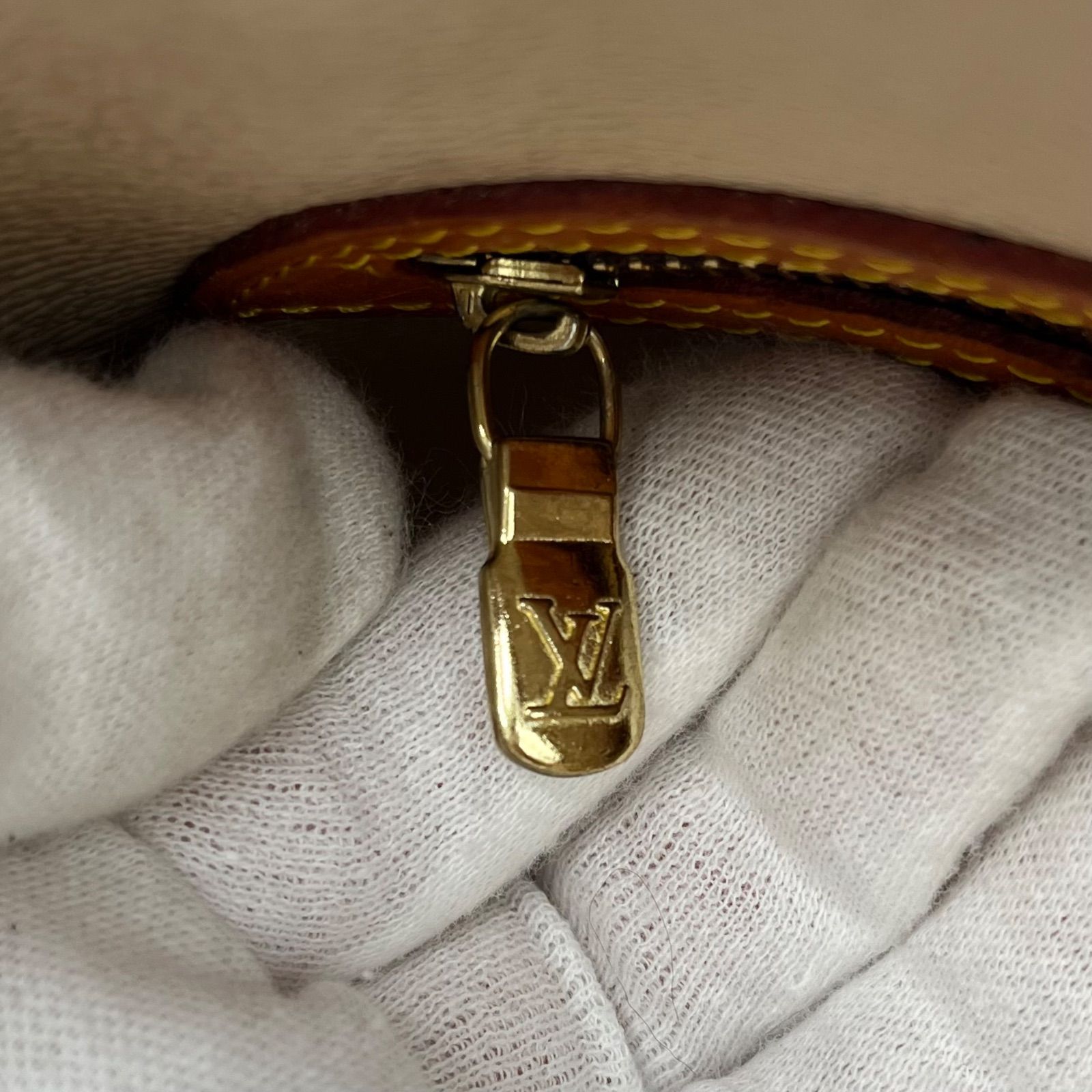LOUIS VUITTON ルイヴィトン モノグラム バケットPM M42238 - メルカリ