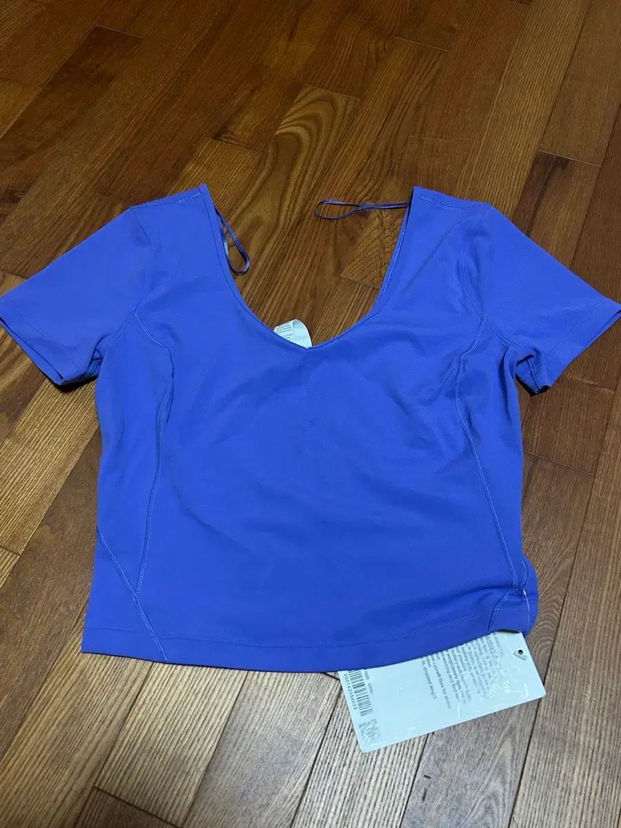 新品) ルルレモン トップス align tee