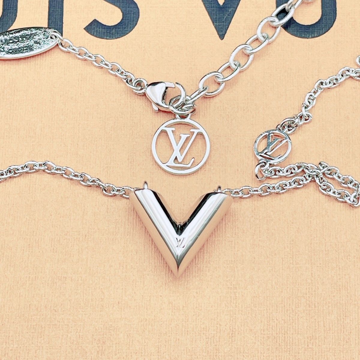 ◇ルイヴィトン◇仕上済 LOUIS VUITTON M63917 シルバー エセンシャルV 