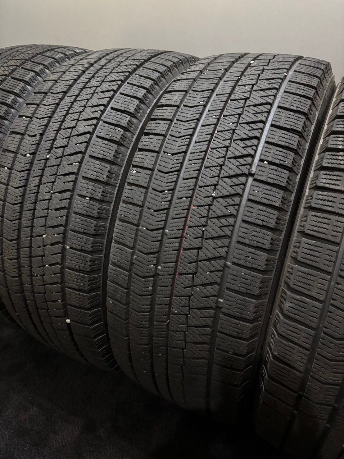 ☆235/50R20 BRIDGESTONE/BLIZZAK RFT 23年製 スタッドレス 4本 