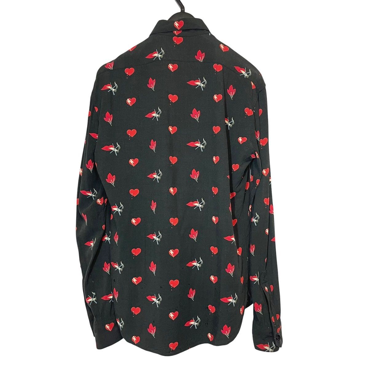 【中古】Saint Laurent サンローラン 17AW ノースモーキングハート総柄レーヨン長袖シャツ 481867 Y348R 1094 17AW カジュアルシャツ サイズ36 ブラック 26004583 RD 中古】Saint Laurent サンローラン 17AW ノースモーキングハート総柄