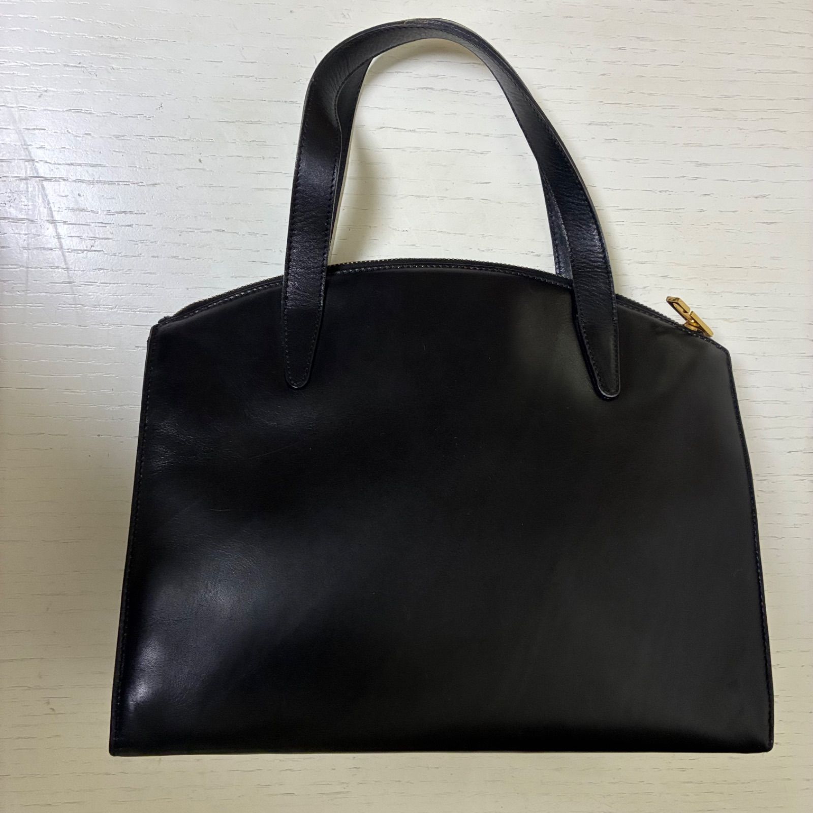 グッチ GUCCI Gロゴファスナー ブラックボックスカーフレザー 