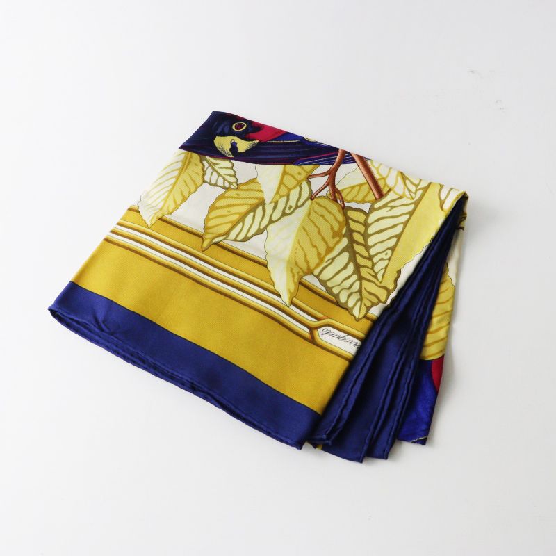 エルメス HERMES Les Perroquets カレ90 シルクスカーフ\ネイビー イエロー オウム柄 大判【2400014922851】