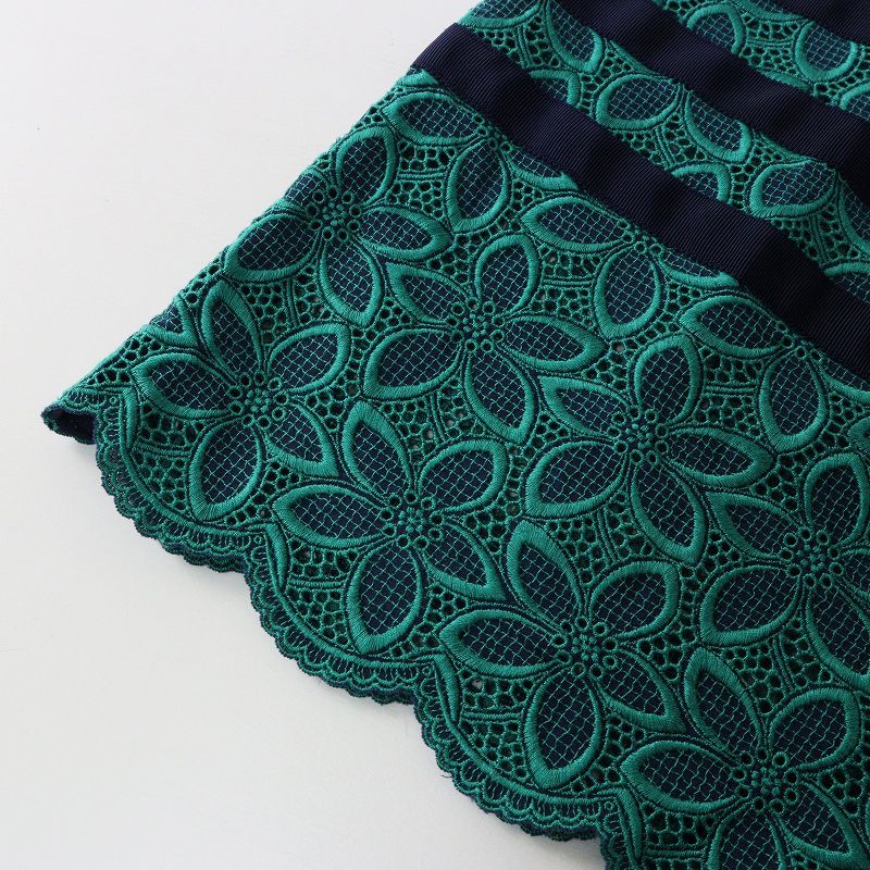 美品 サカイラック sacai luck フラワー刺繍スカラップレース ショート 美品 サカイラック sacai luck フラワー刺繍スカラップレース ショート