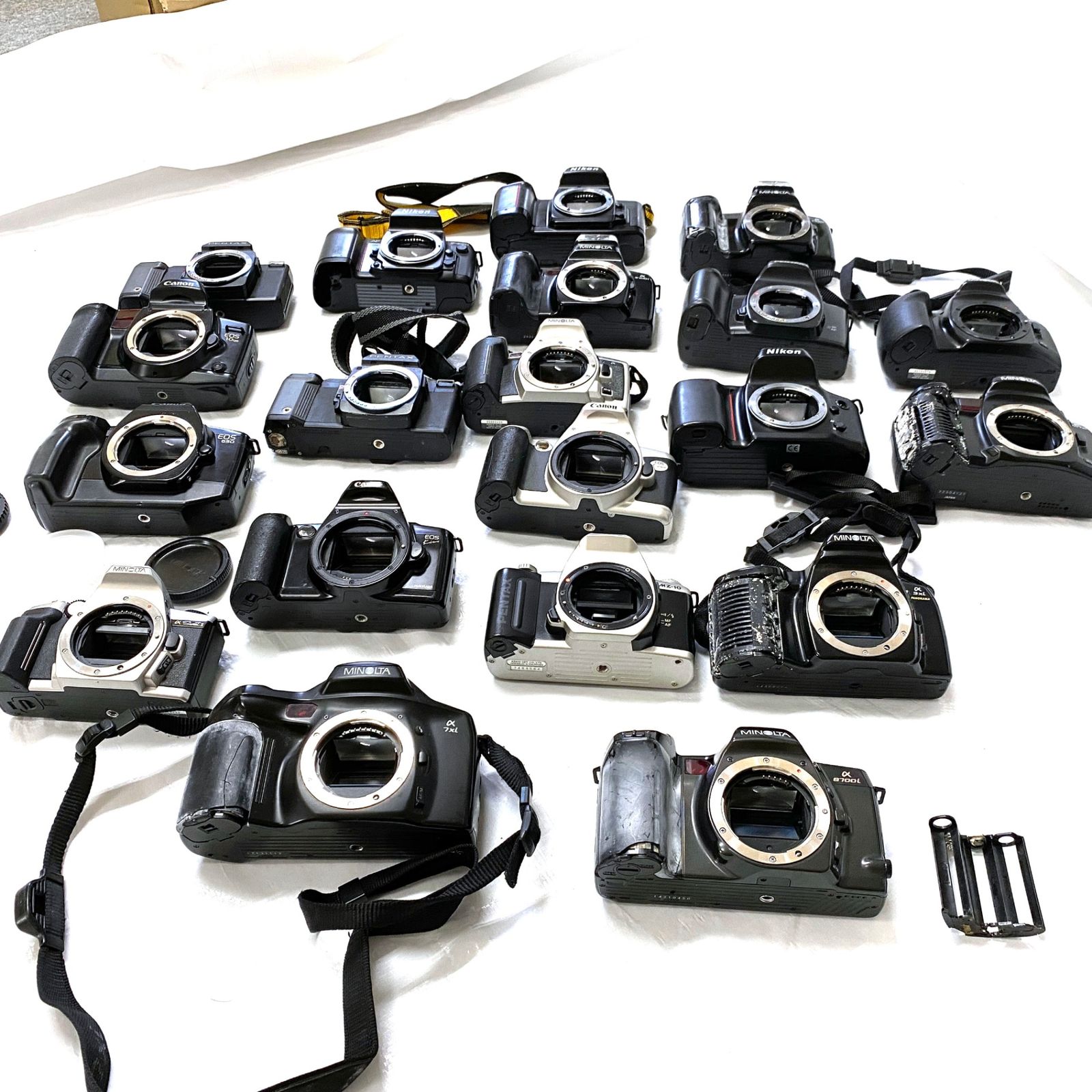 まとめ】Nikonなど フィルム一眼レフカメラ 計20台セット #T584 - メルカリ