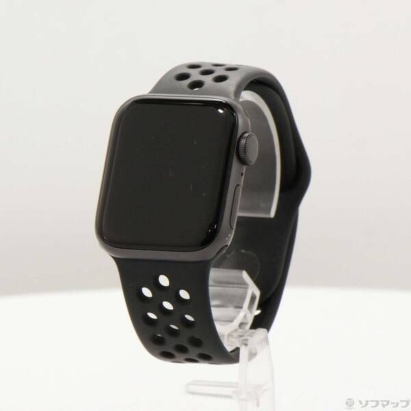 ソフマップ 〔中古品〕 Apple Watch SE 第1世代 Nike GPS 40mm スペースグレイアルミニウムケース アンスラサイト／ブラックNikeスポーツバンド【198】