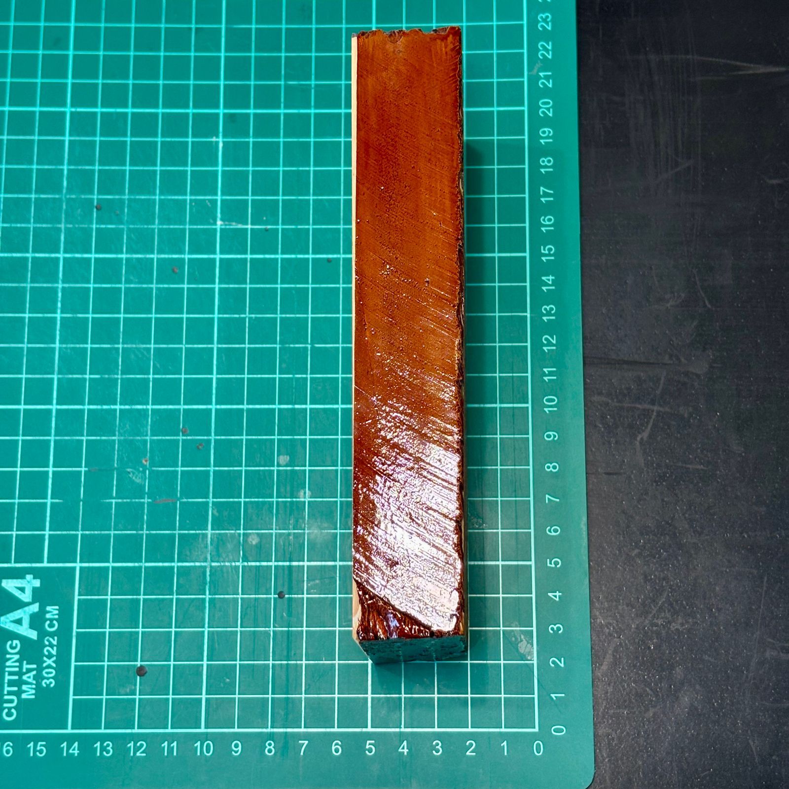 相岩谷 天然砥石 920g - メルカリ 相岩谷 天然砥石 920g - メルカリ