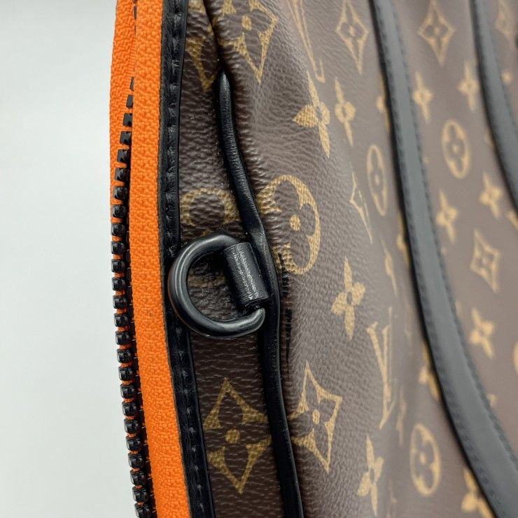 LOUIS VUITTON（ルイヴィトン）モノグラム ソフトトランク ショルダー