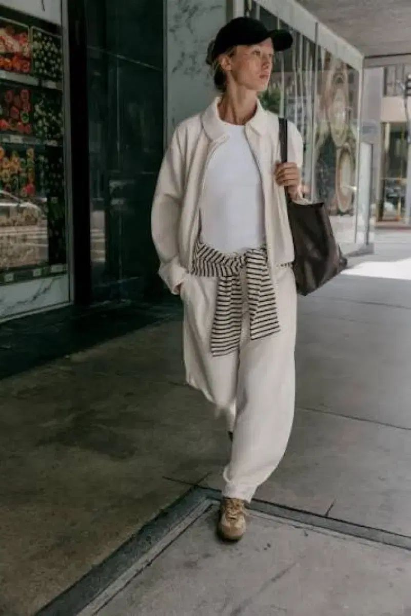 ZARA トレーナー ジャケット パンツ セットアップ 新品