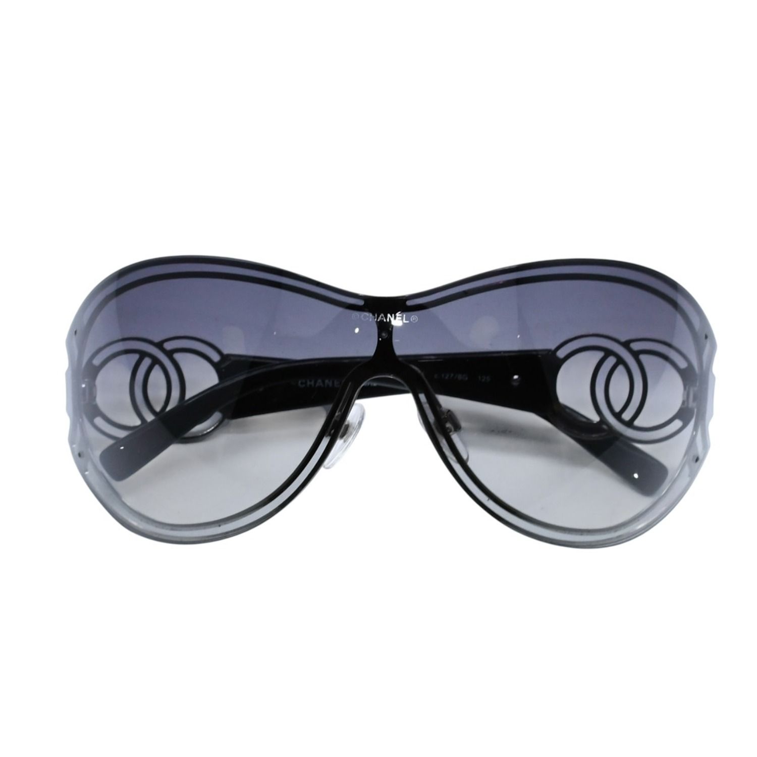 極美品 CHANEL シャネル シールド サングラス アイウェア 4144 c.127/8G サイズ125 ココマーク ブラック シルバー 中古 4a002132 極美品 CHANEL シャネル シールド サングラス アイウェア 4144 c.127/8G サイズ125 ココマーク ブラック シルバー 中古 4a002132