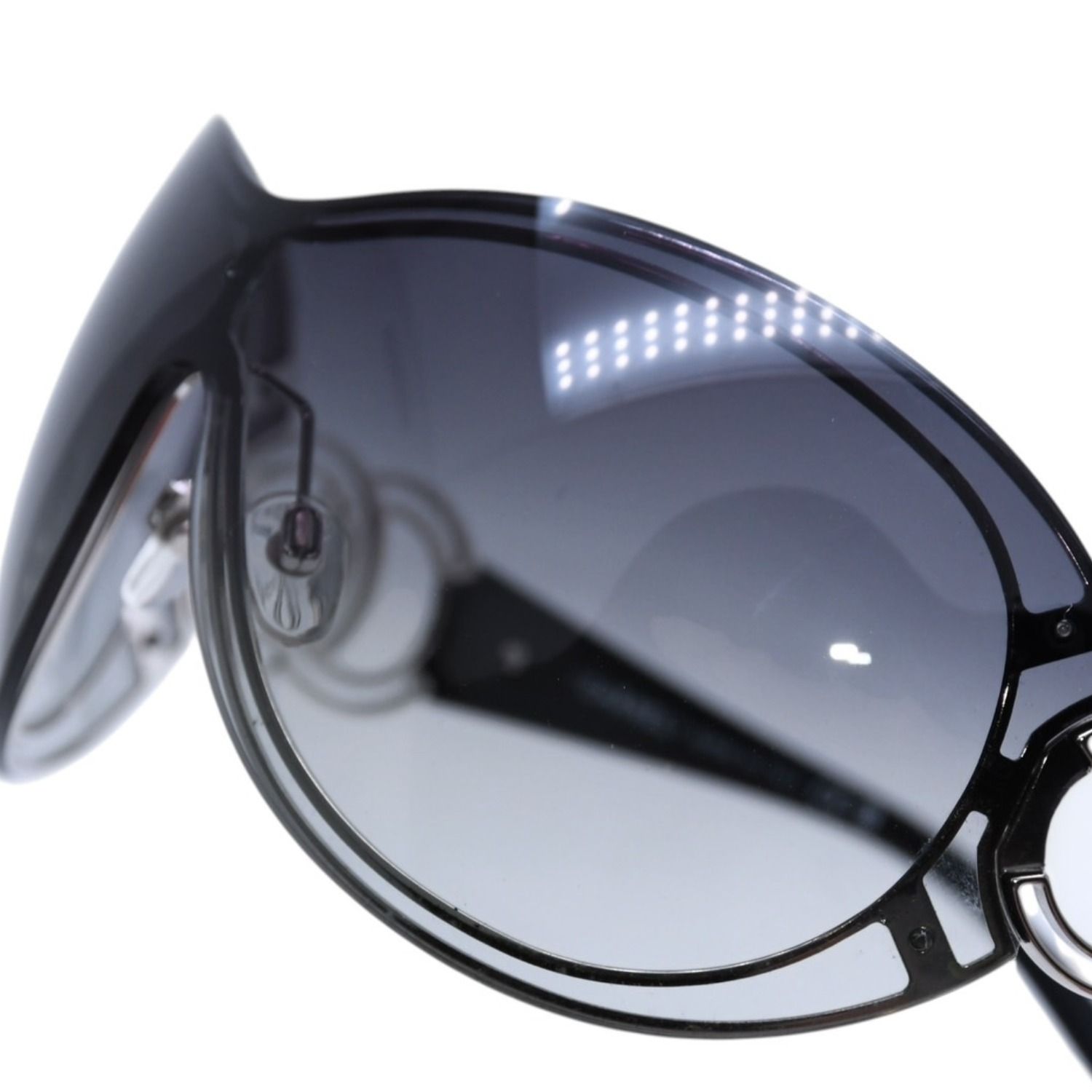 極美品 CHANEL シャネル シールド サングラス アイウェア 4144 c.127/8G サイズ125 ココマーク ブラック シルバー 中古 4a002132 極美品 CHANEL シャネル シールド サングラス アイウェア 4144 c.127/8G サイズ125 ココマーク ブラック シルバー 中古 4a002132