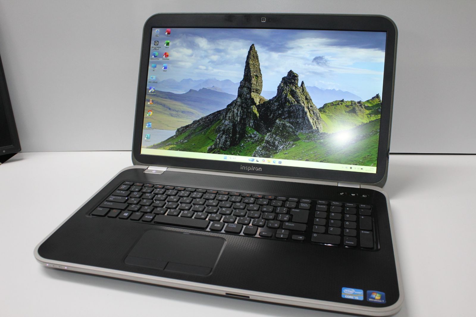 【中古ノートPC】Dell〈Inspiron 7720〉Intel Core i5/SSD256GB+HDD750GB/メモリ8GB ④