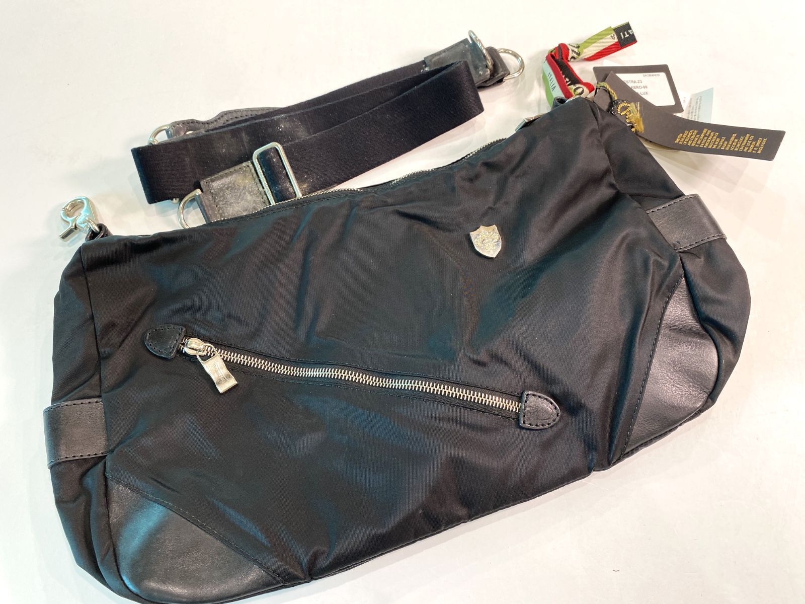 【新品】　オロビアンコ 29400円相当 ショルダーバッグ ハンドバッグ イタリア製 牛革 u190 u