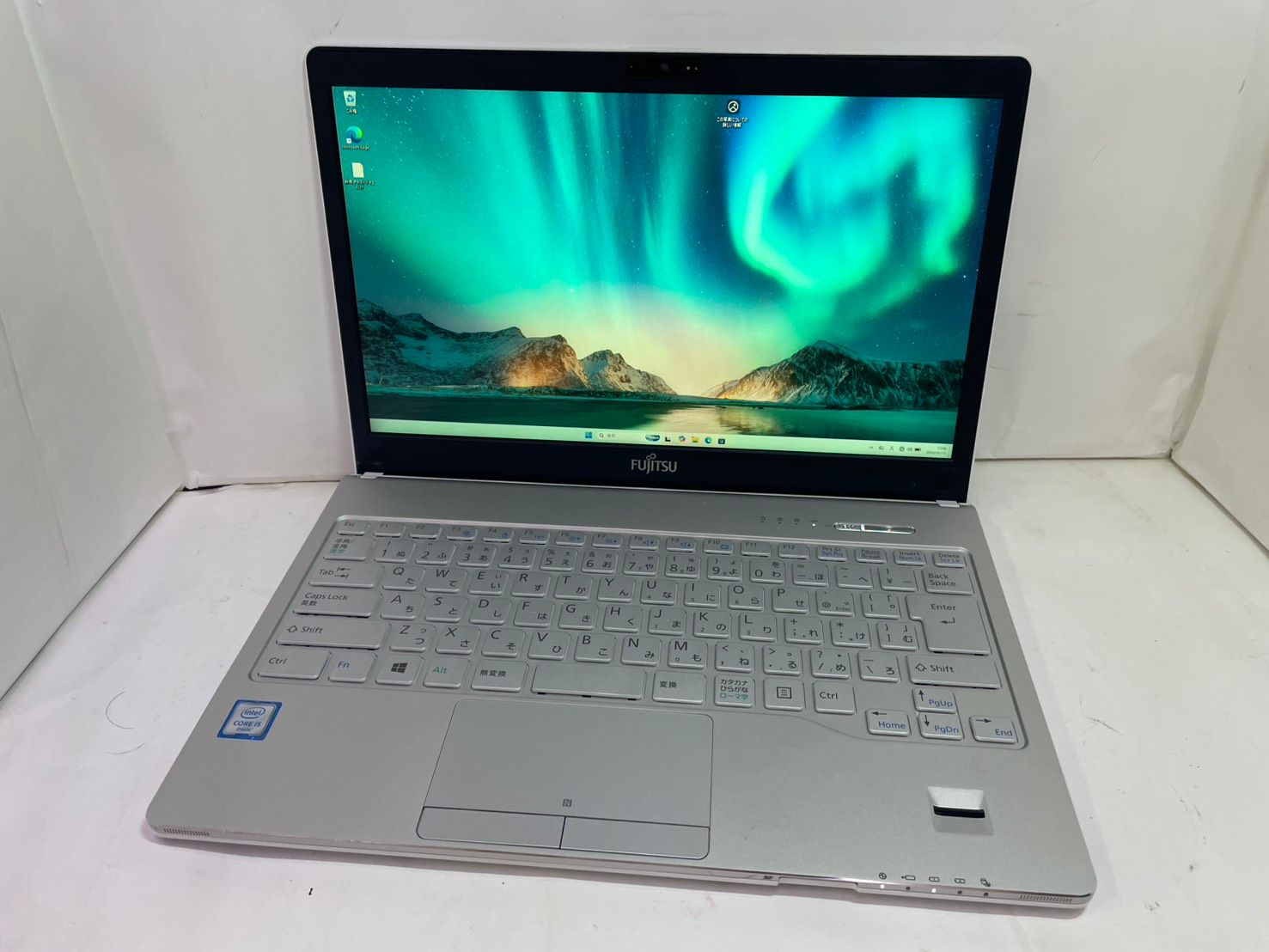 [中古パソコン] 【現状品】LIFEBOOK SH75/W FMVS75WWP