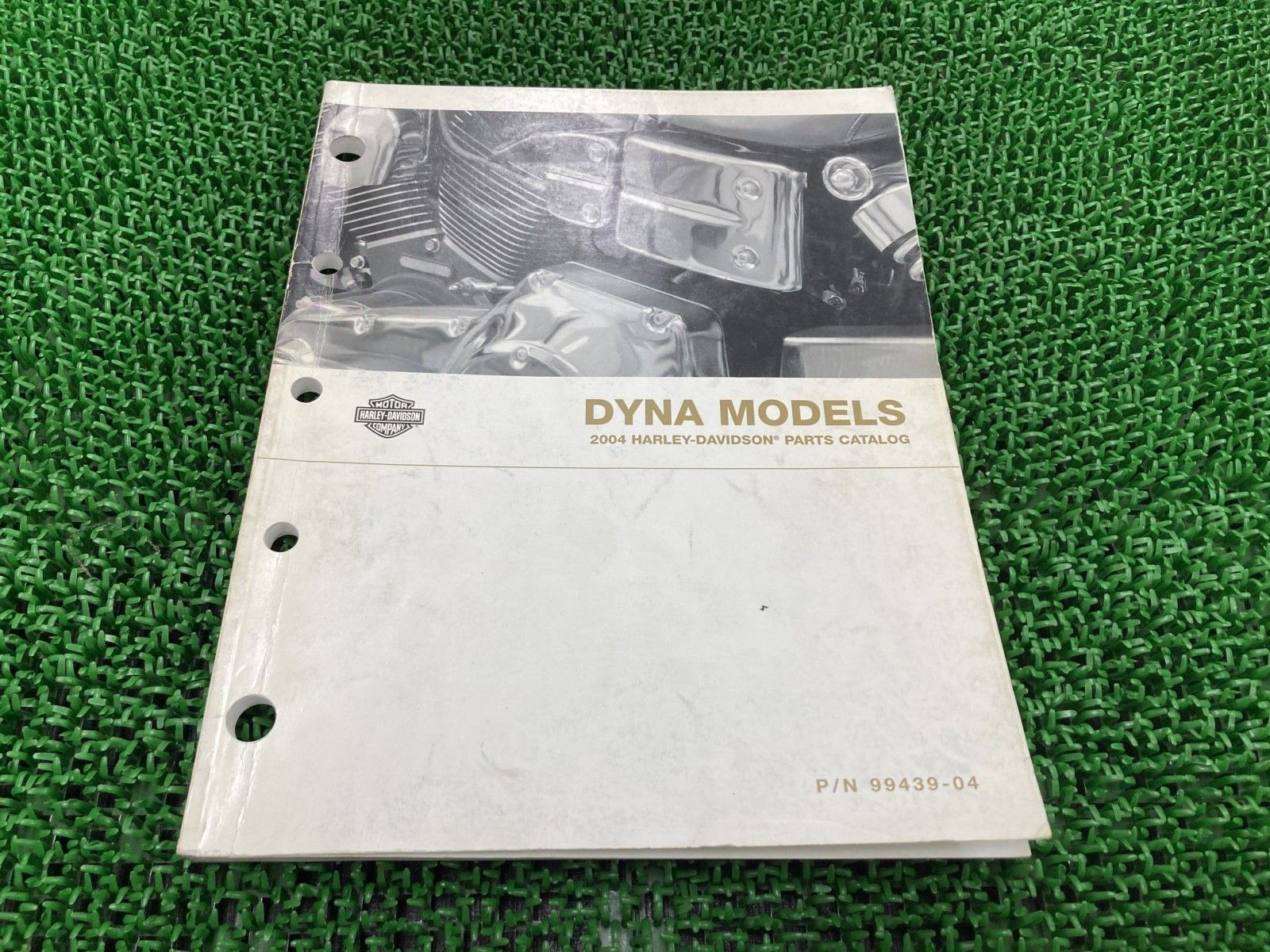 ダイナ パーツリスト 英語版 ハーレー 正規 中古 バイク 整備書 DYNA 2004年モデル qK