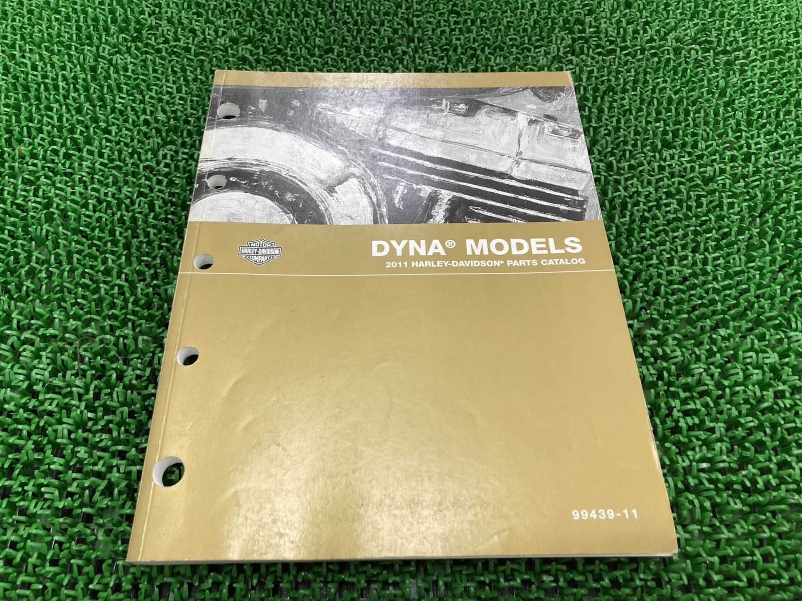 ダイナ パーツリスト 英語版 ハーレー 正規 中古 バイク 整備書 DYNA 2011年モデル Mz