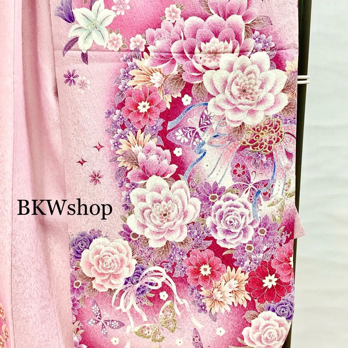 大特価 現品限り＞ used 正絹 振袖・袋帯 2点セット ピンクぼかし薔薇