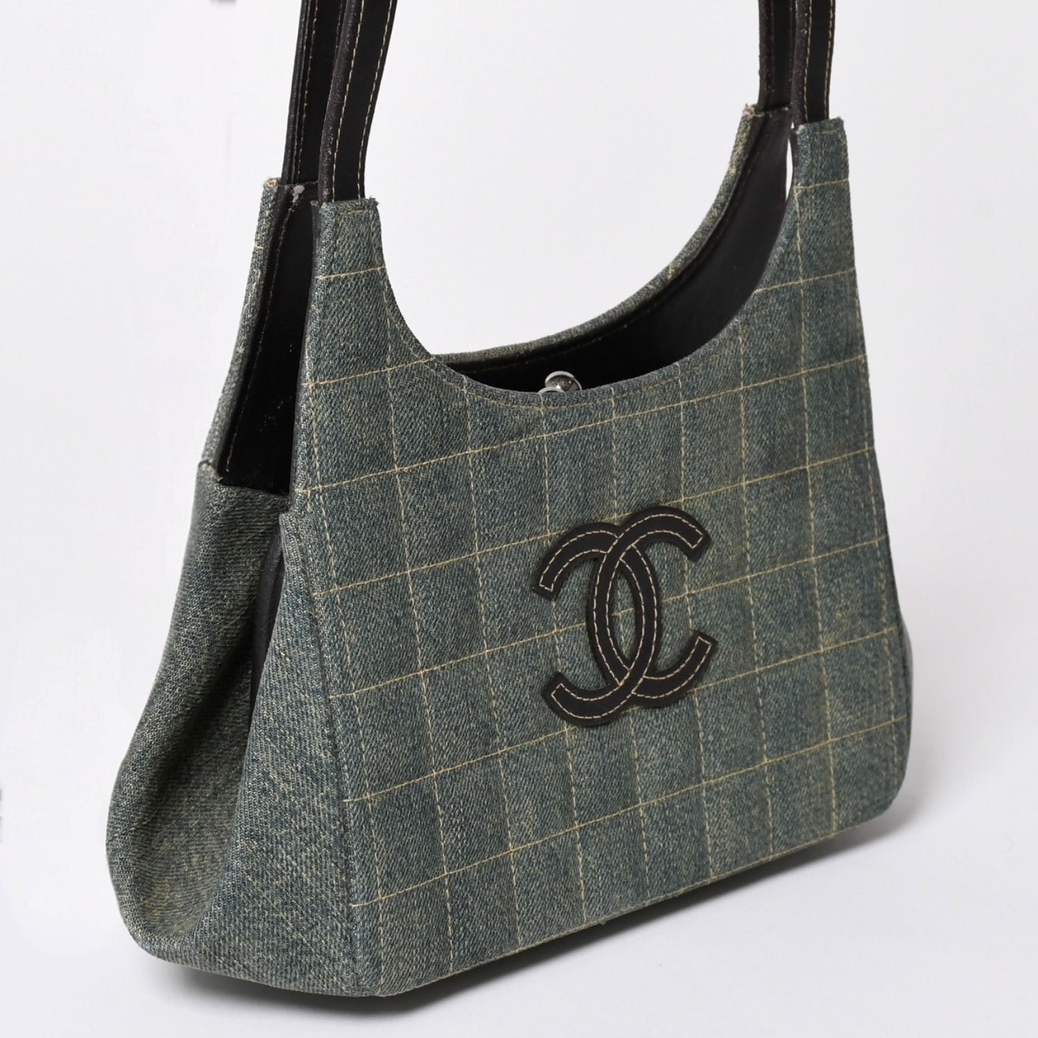 CHANEL シャネル チョコバー ワンショルダーバッグ 6番台 ココマーク