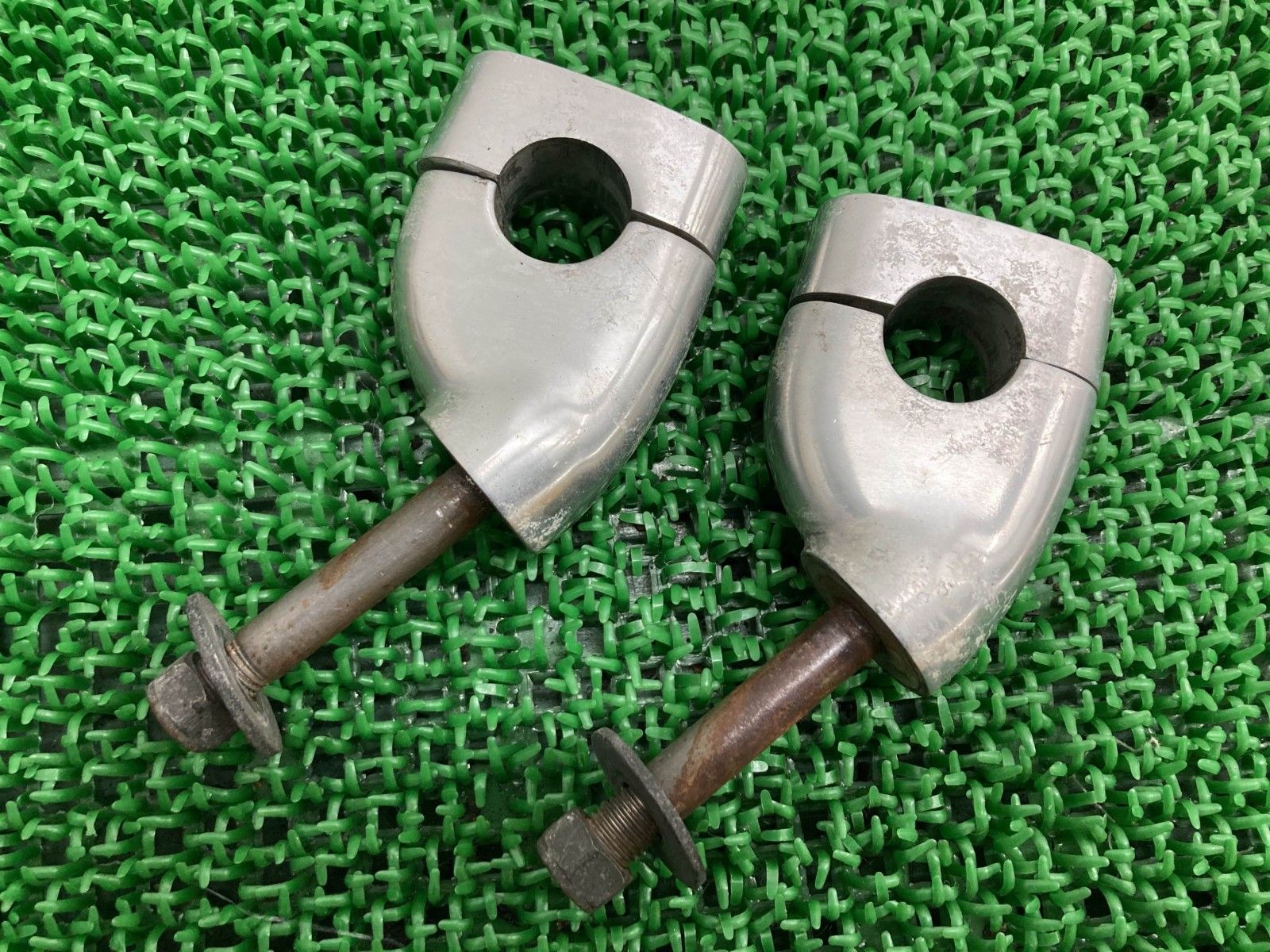 ビラーゴ250 ハンドルポスト 左右 ヤマハ 純正 中古 3DM ハンドルクランプ rK