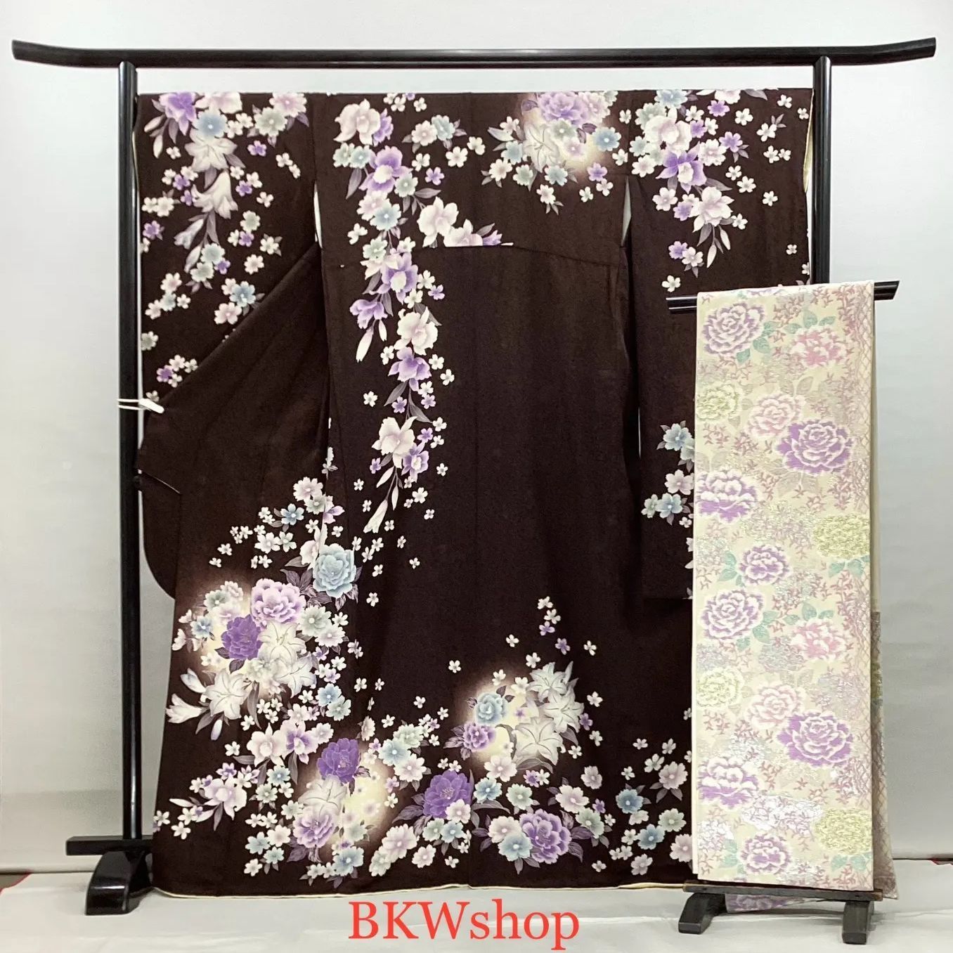 ＜大特価　現品限り＞　used　正絹　振袖・袋帯　2点セット　こげ茶　紫花柄　成人式　およばれ　着付け練習