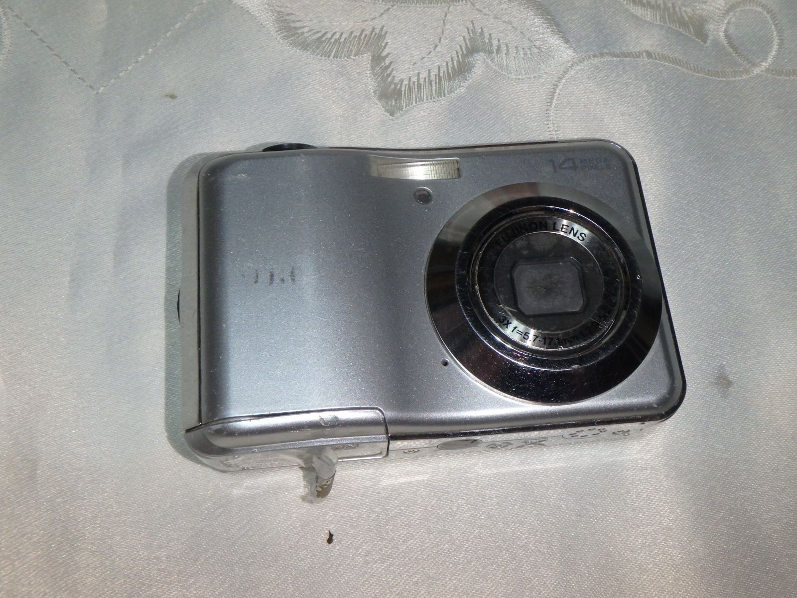【美品】富士フイルム デジタルカメラ FinePix AV210 デジカメ FUJIFILM AV210 FinePix デジタルカメラ 難 - メルカリ
