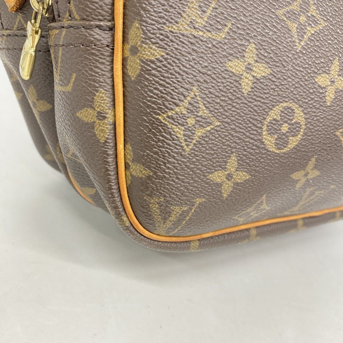 LOUIS VUITTON - LOUIS VUITTON ルイヴィトン ショルダーバッグ 