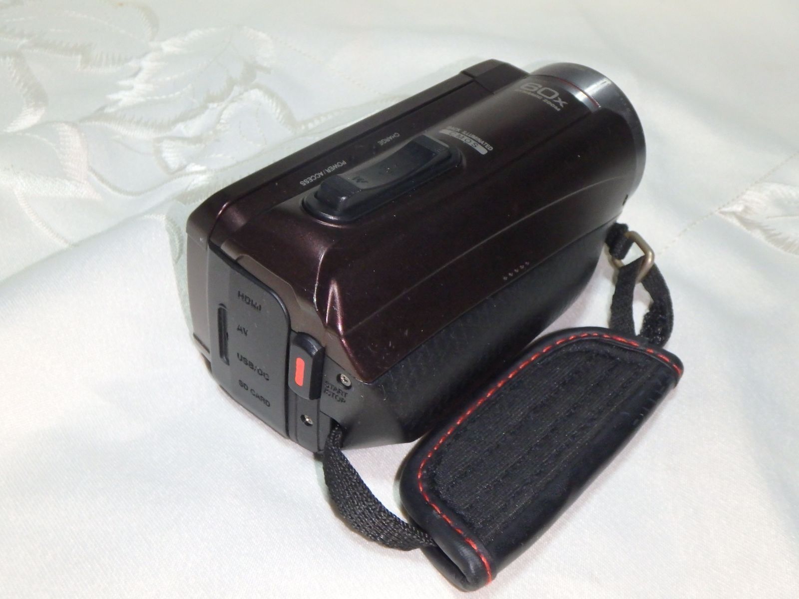 JVC ビクター ビデオカメラ GZ-R300 - メルカリ