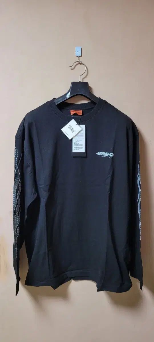 Tシャツ m