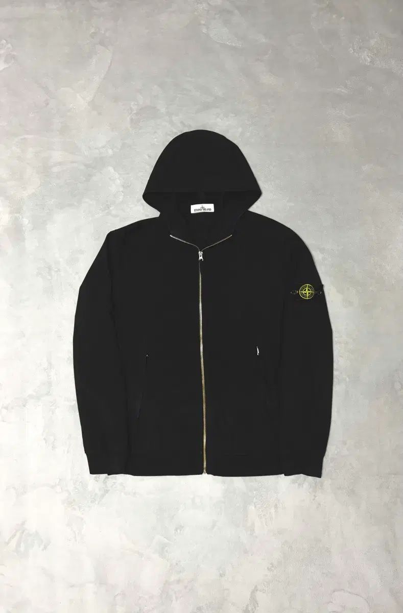 STONE ISLAND ソフトシェル フードジップアップ