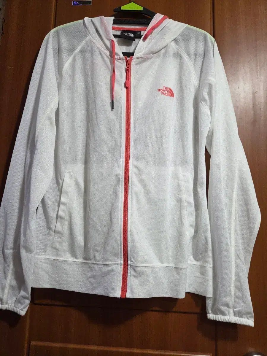 THE NORTH FACE ザノースフェイス 白 メッシュ フードジップアップ