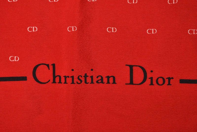 クリスチャンディオール スカーフ ヴィンテージ Christian Dior CDロゴ レッド【中古】 クリスチャンディオール スカーフ ヴィンテージ Christian Dior CDロゴ レッド【中古】