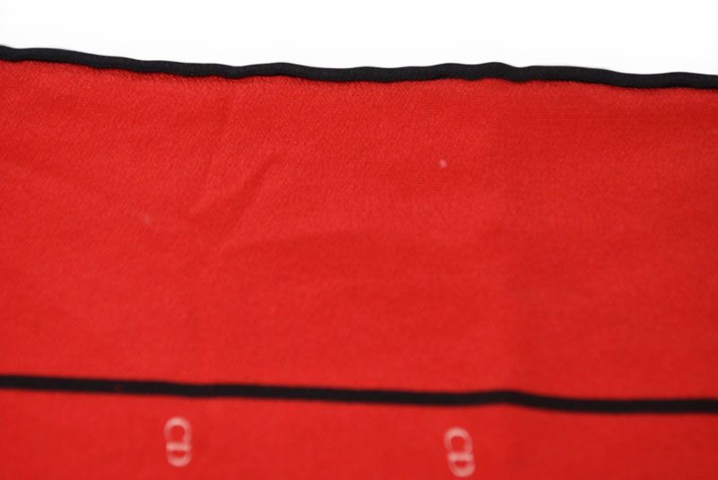 クリスチャンディオール スカーフ ヴィンテージ Christian Dior CDロゴ レッド【中古】 クリスチャンディオール スカーフ ヴィンテージ Christian Dior CDロゴ レッド【中古】