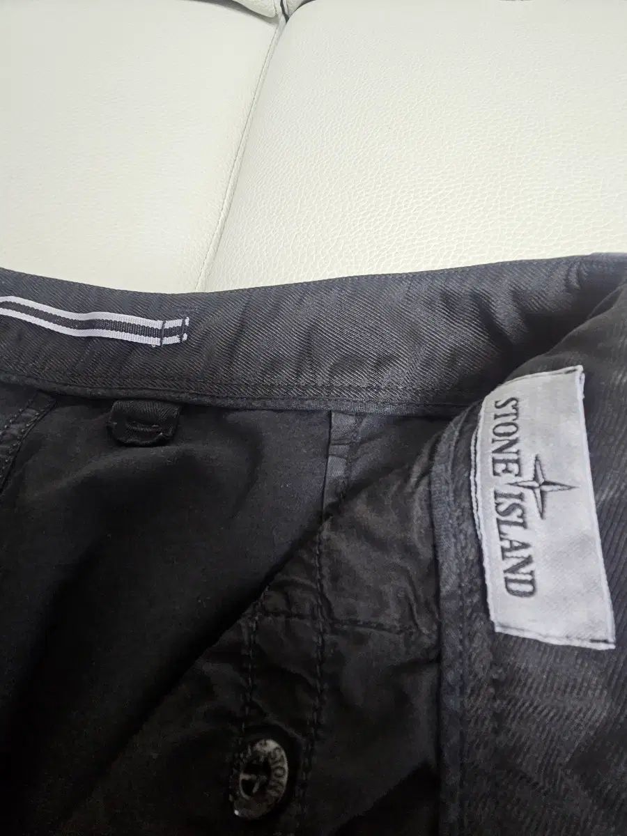 STONE ISLAND ストーンアイランド メンズ カーゴ パンツ 正規品 (1回着用)