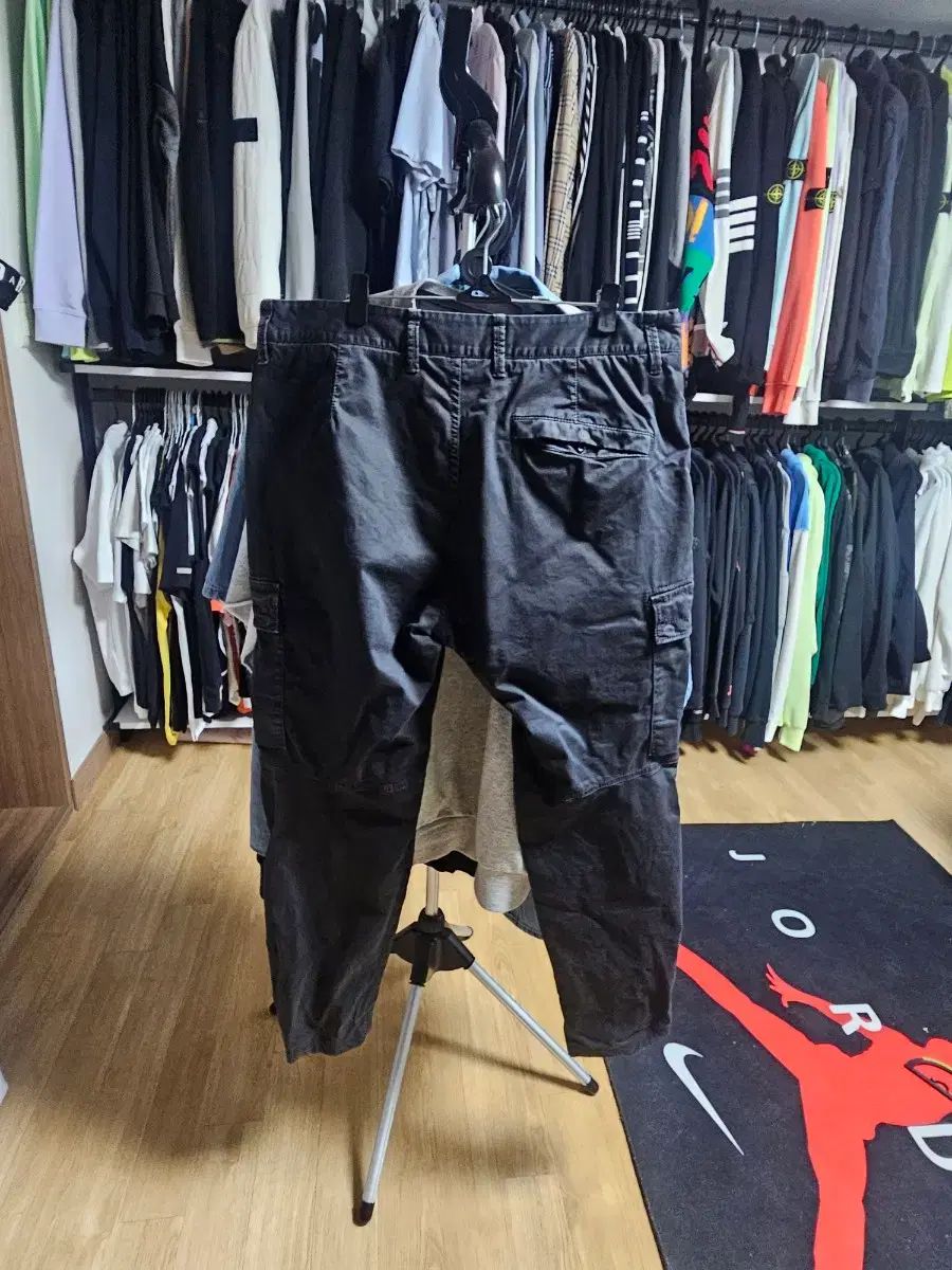 STONE ISLAND ストーンアイランド メンズ カーゴ パンツ 正規品 (1回着用)