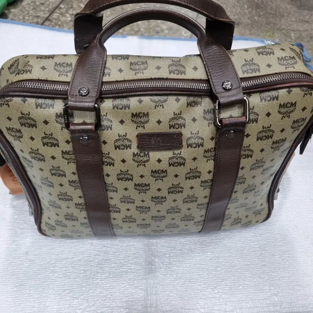 MCM メンズ ビジネス クロス バッグ