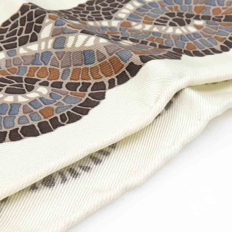 エルメス HERMES スカーフ カレ90 SOUS LE CEDRE エルメス HERMES スカーフ カレ90 SOUS LE CEDRE