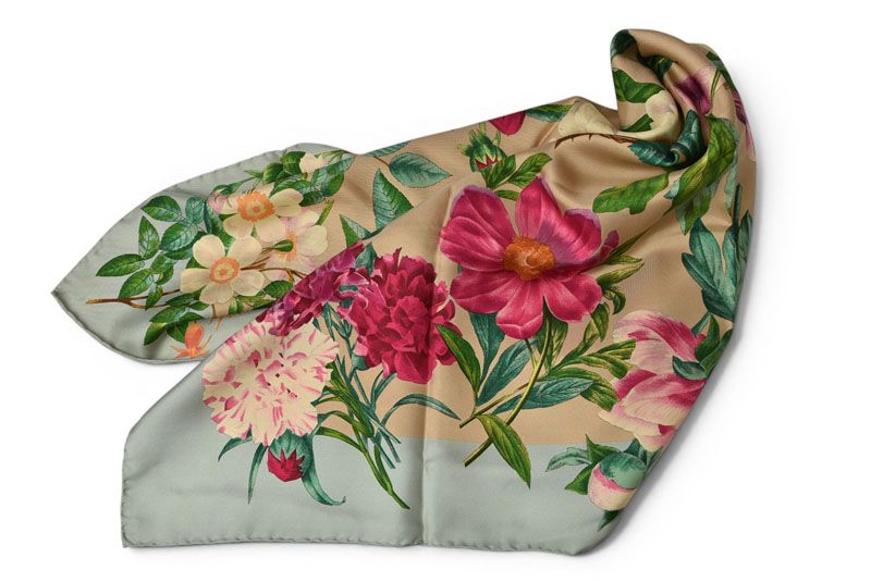 グッチ スカーフ GUCCI ヴィンテージ 大判スカーフ フローリアフルーツ グリーンマルチ【中古】