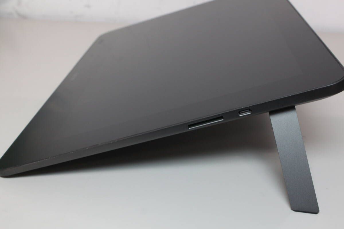 ジャンク Wacom Cintiq Pro 16 DTH-1620 - メルカリ