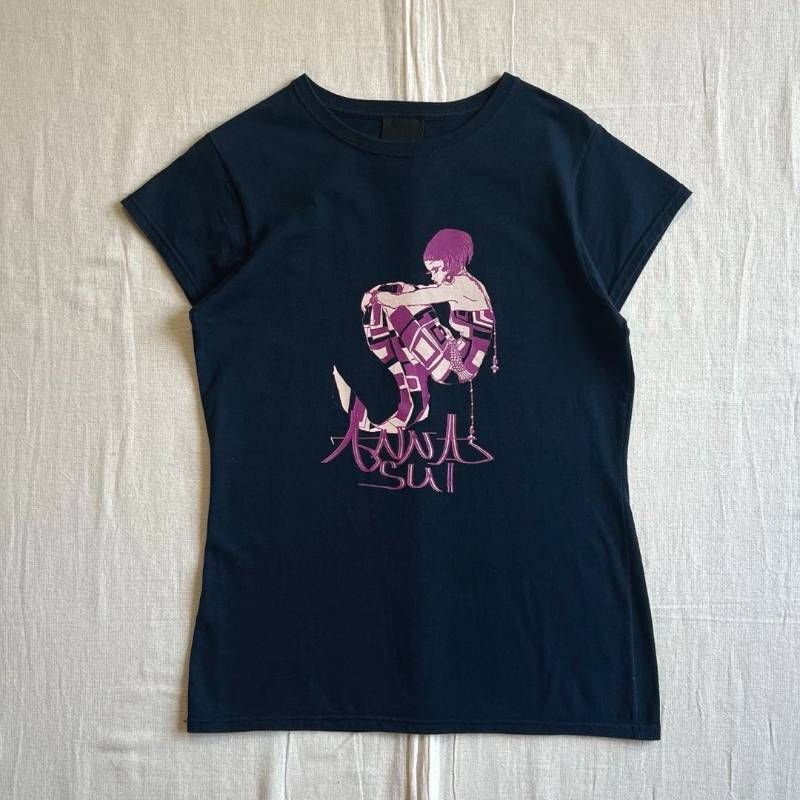 希少　～00s　archive　アーカイブ古着　MADE IN USA　アメリカ製　ANNA SUI　アナスイ　平成ギャル　パンキッシュガール　女の子グラフィック　デカロゴプリント　半袖Tシャツ　ピチT　コンパクト　ブラック　S　Y2K　グランジ　個性派