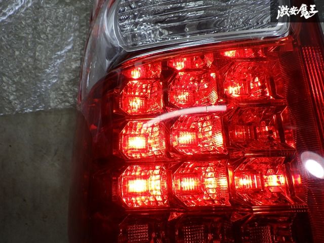 インボイス対応!】ノア ヴォクシー 後期 ZRR70W ZRR75W トヨタ純正 インボイス対応!】ノア ヴォクシー 後期 ZRR70W ZRR75W トヨタ純正